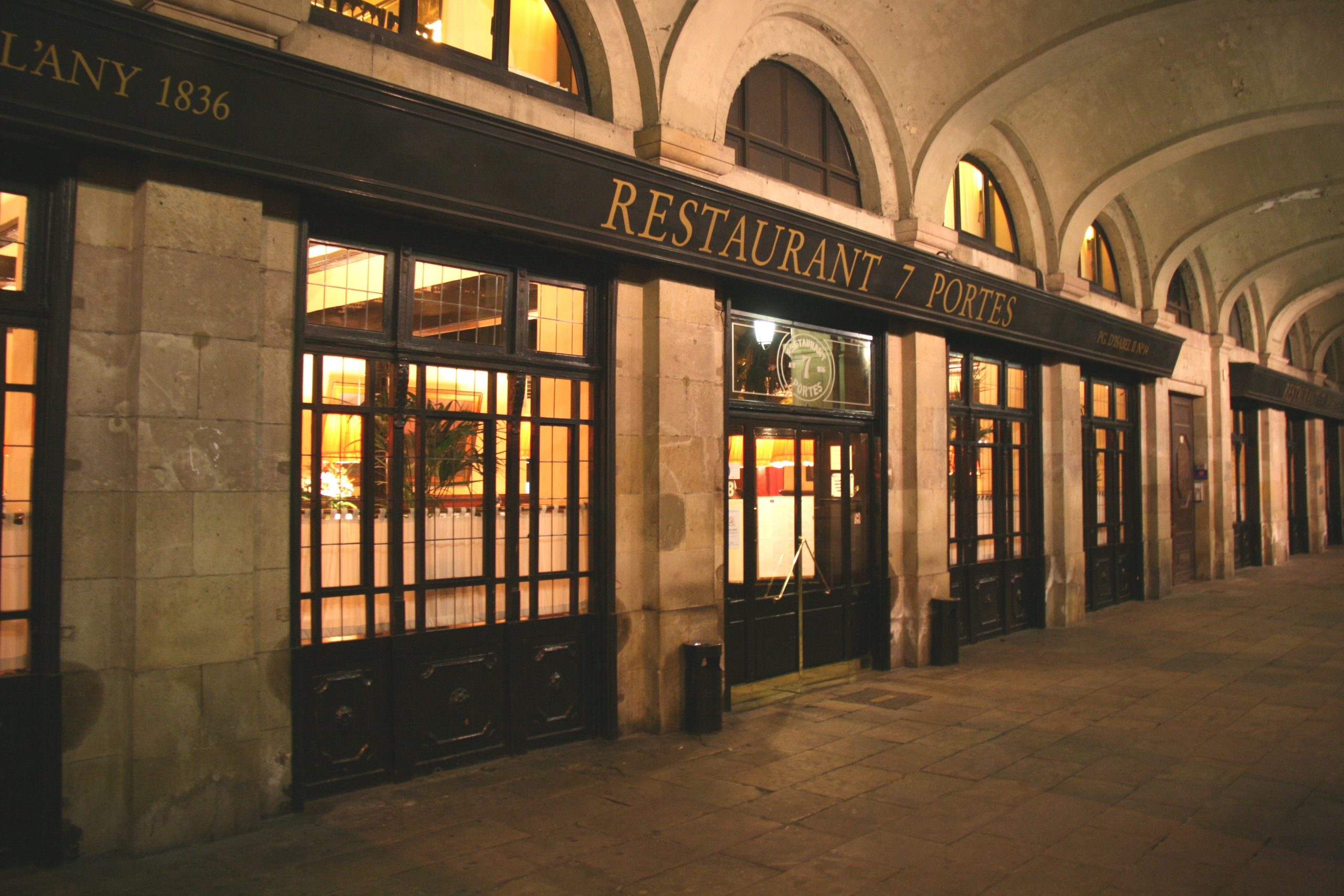 Restaurante histórico 7 Portes de Barcelona