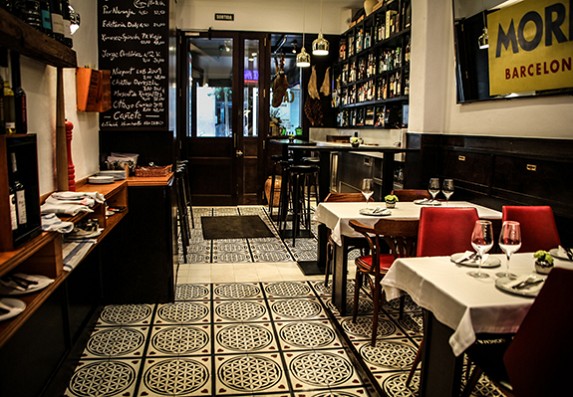 Interior del Bar Cañete de Barcelona