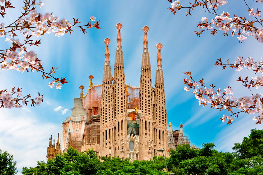 Vista exterior de la Sagrada Familia de Barcelona